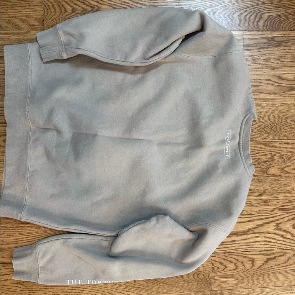 Taylor Swift Tan Sweatshirt - Picture 5 of 5